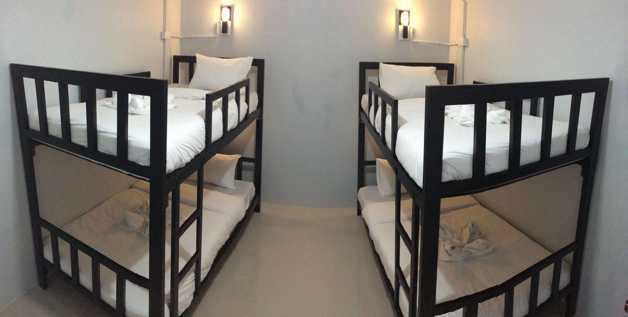 The Metallic Hostel Koh Lanta Luaran gambar